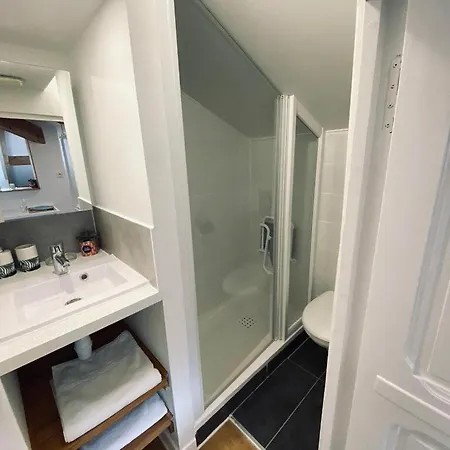 Guisol 17 Attic Cocon Port De *