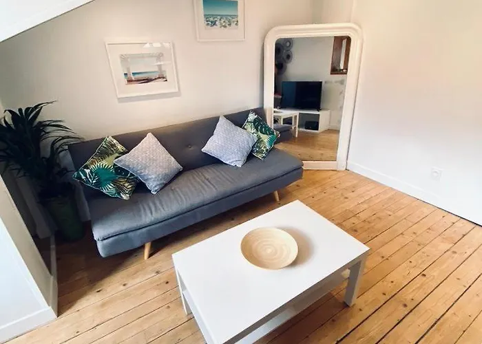 Guisol 17 Attic Cocon Port De ניס