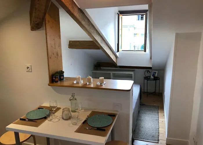 Guisol 17 Attic Cocon Port De *