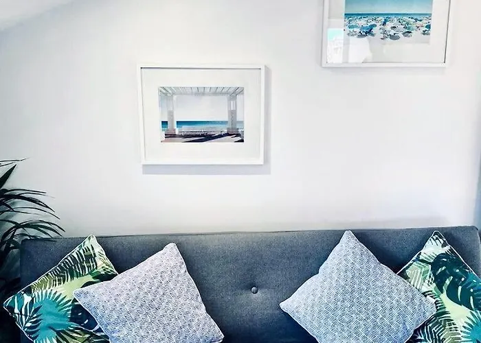 Apartment Guisol 17 Attic Cocon Port De Nice