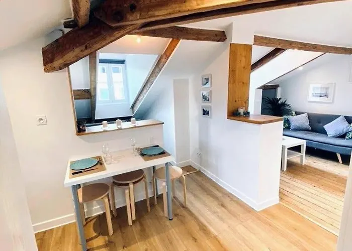 Lägenhet Guisol 17 Attic Cocon Port De Nice